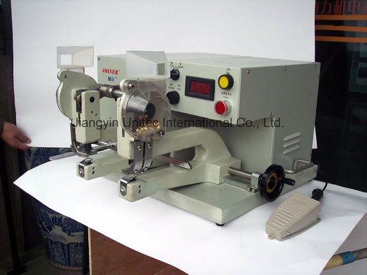 Machine de fabrication de papier A4 pour la production et l'alimentation en feuilles 2900*2890*1710mm